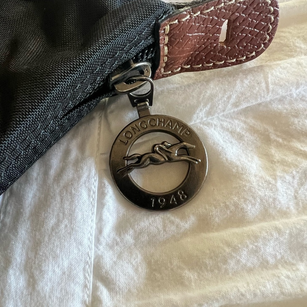 Longchamp LE PLIAGE ORIGINAL TRAVEL BAG in Black - Picture 4 of 10